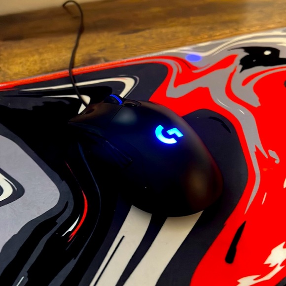 Gaming setup - Picture 5 of 6